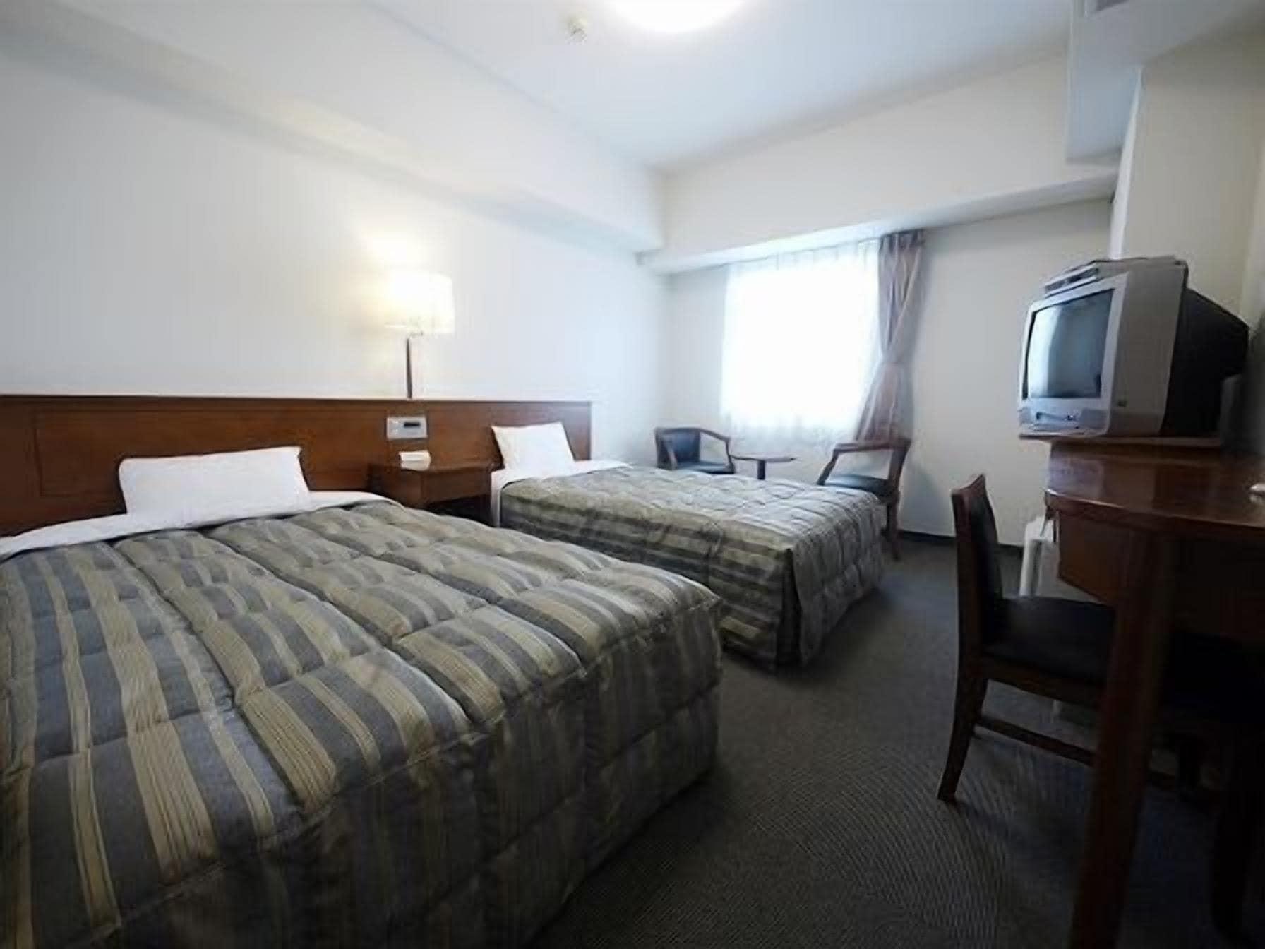 קיטקיושו Hotel Route-Inn Mojiko מראה חיצוני תמונה